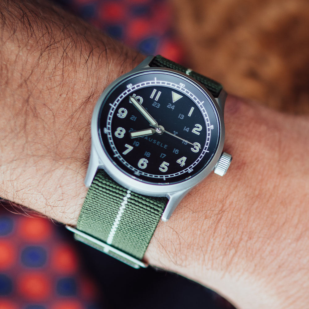 CLASSIC FIELD | Ref.31101 | BLACK | Supporting Veteran Mental Health Initiatives